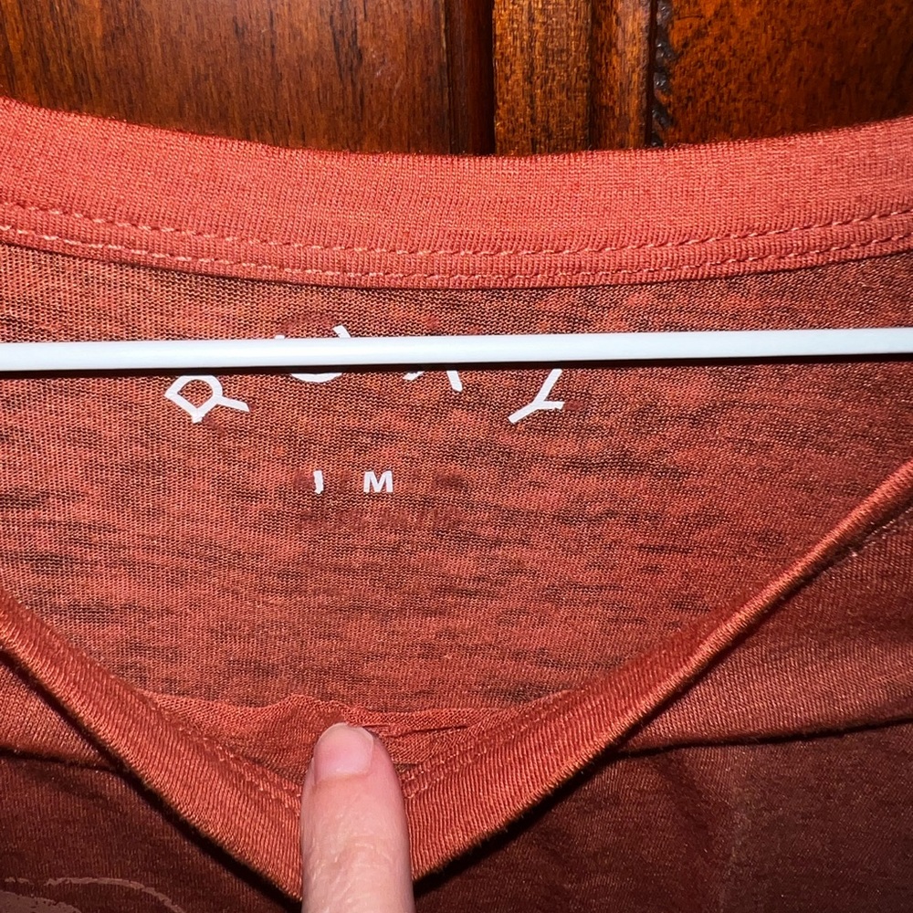 Rvca & Roxy tee bundle - Picture 5 of 5